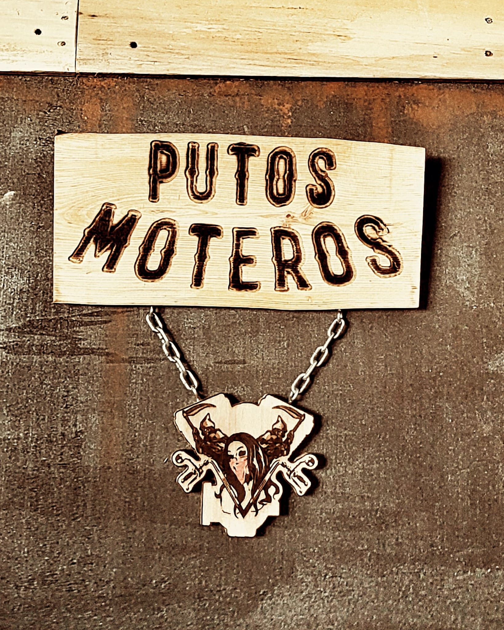 La Villa — cartel